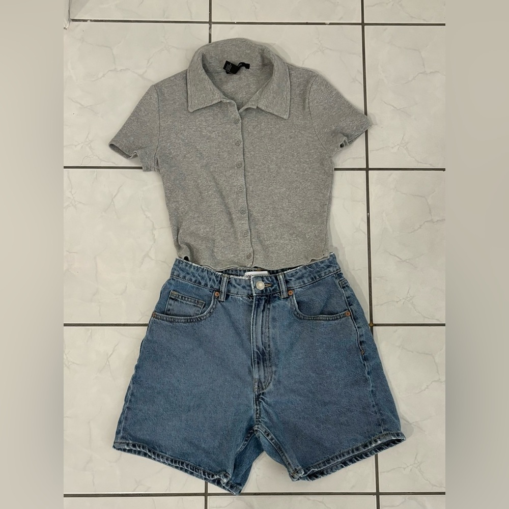 Grey shirt and blue short